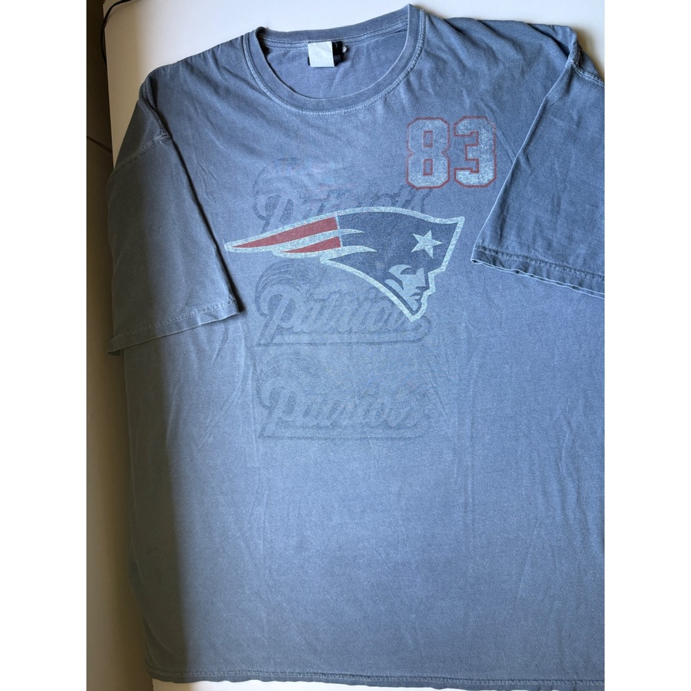 Y2K NFL Team Apparel New England Patriots Welker 83 Shirt Blue 2XL Distressed